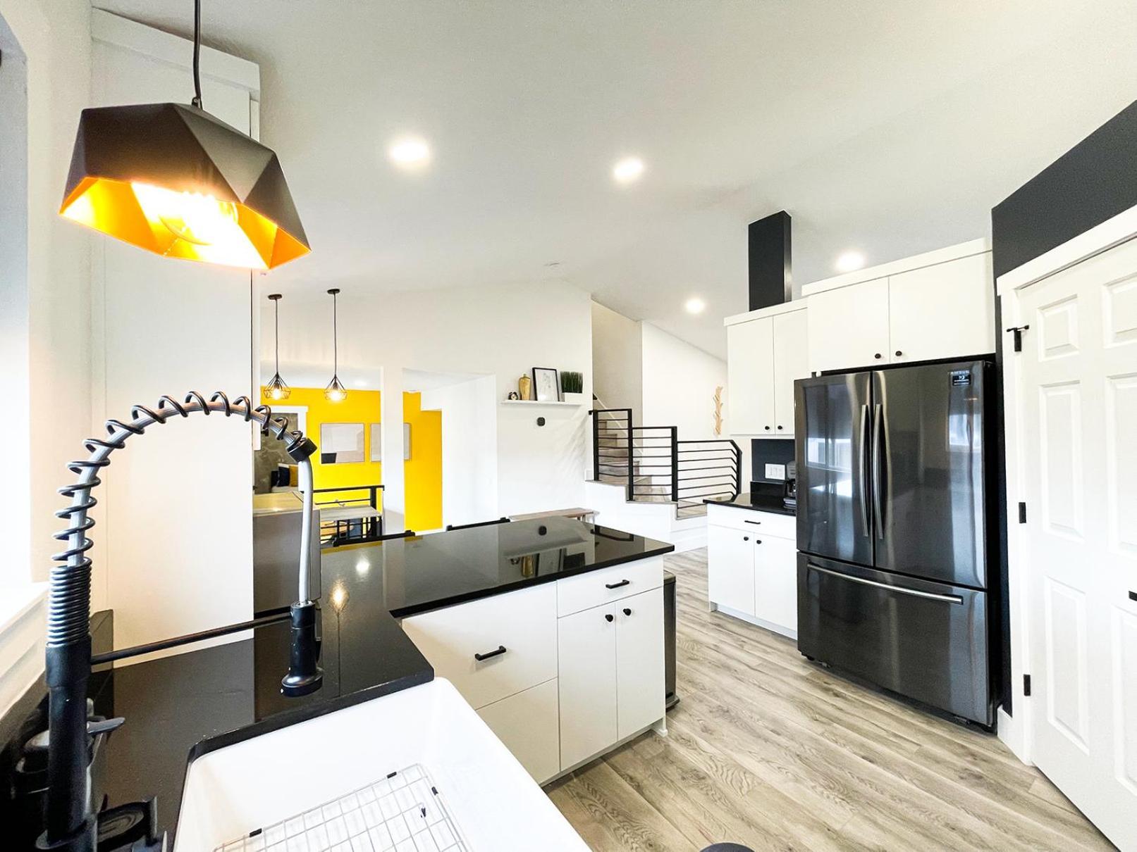 Private Room With Shared Spaces In Fully Equipped Lehi Home Esterno foto